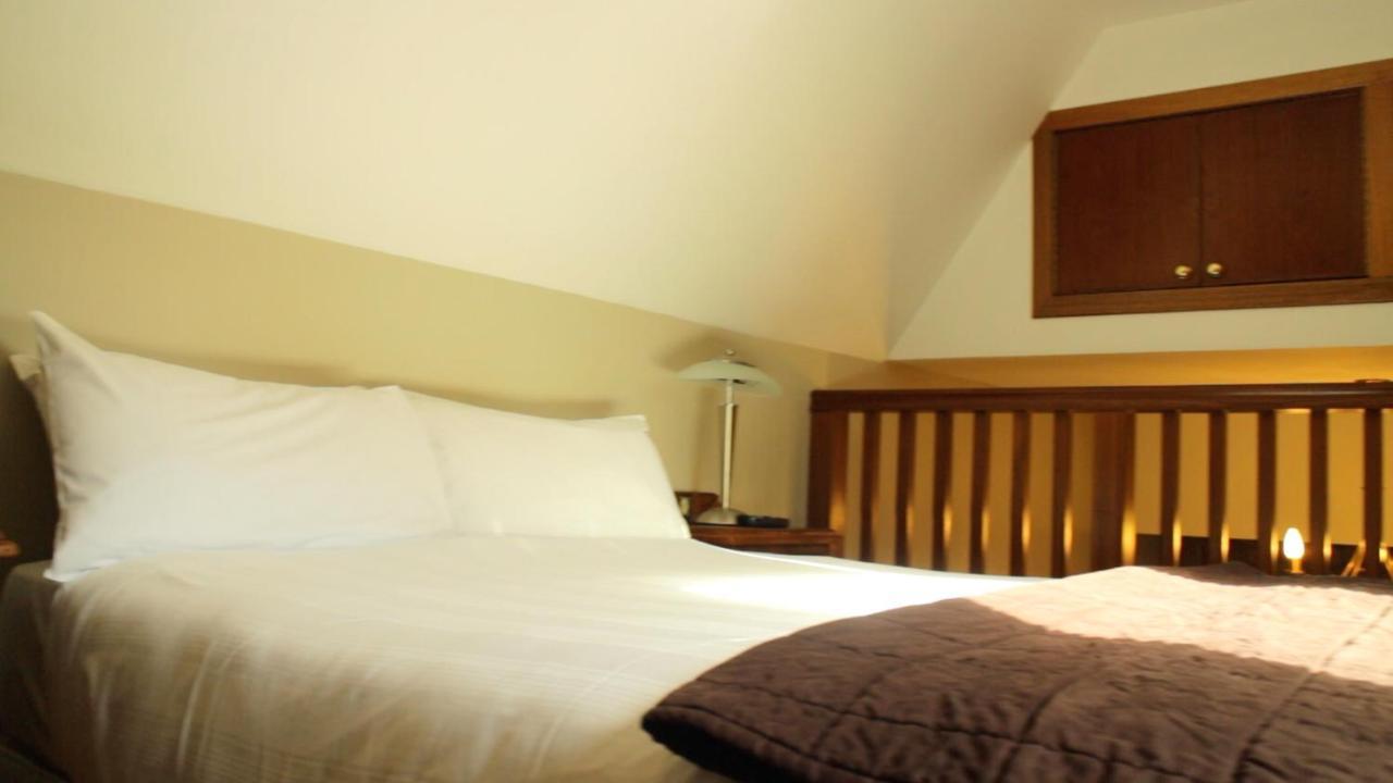 Smiddy Lodge *